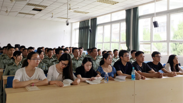 52书库
举办“《共产党宣言》及其时代意义”主题学术讲座